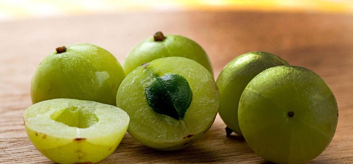21 Amazing Benefits Of Indian Gooseberry (Amla) For Better Health