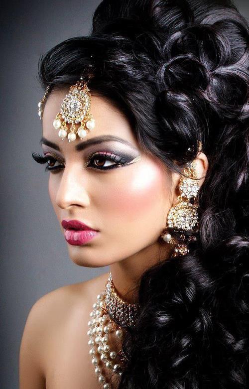 Hairstyle For Short Hair For Indian Wedding