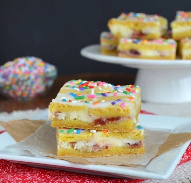 Strawberry lemon bars