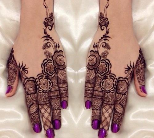 exquisite mehndi design 18