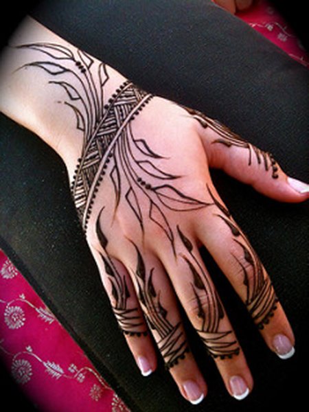 exquisite mehndi design 18