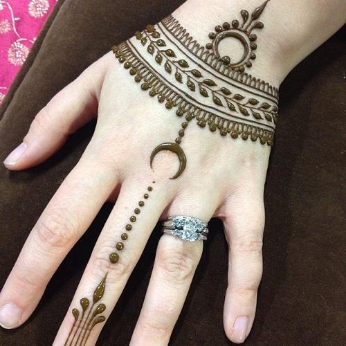 exquisite mehndi design 6