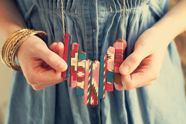 popsicle stick diy necklace