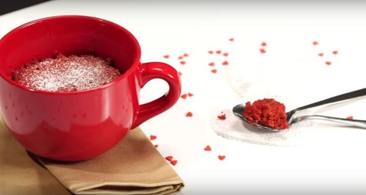 red velvet microwave mug cake