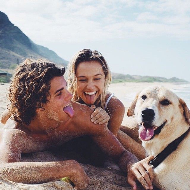 Jay-Alvarezz-and-his-girlfriend-Alexis-Ren10