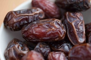 10 Amazing Health And Beauty Benefits of Dates