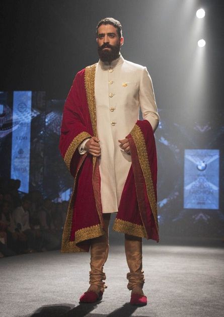 Royal And Classy Sherwani 011220153