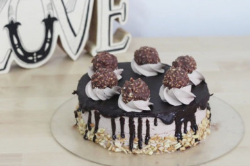 Simple Yet Delicious Eggless Ferrero Rocher Ice Cream Cake