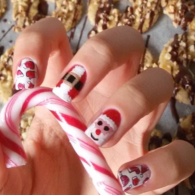 santa nails