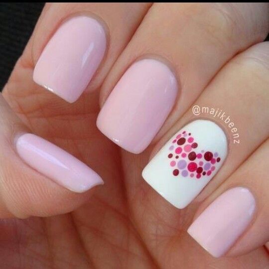 Romantic heart nail art 