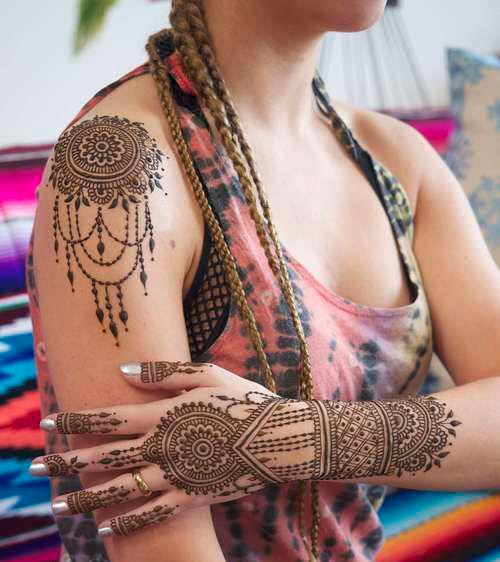 Shoulder beautiful design Mehndi Heena 16