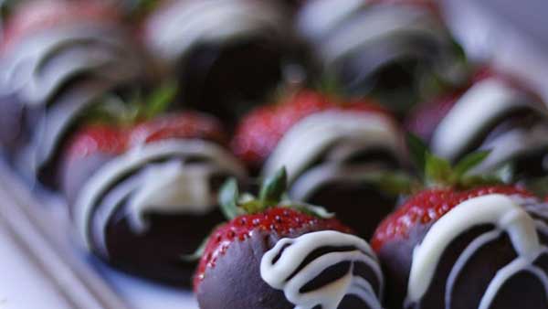 Chocolate-Covered-Strawberries