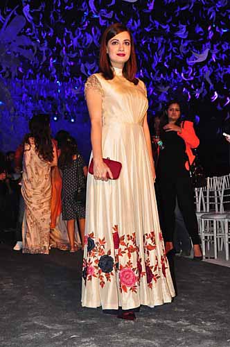 Dia Mirza at Manish Malhotra Summer Resort Collection 2016-7