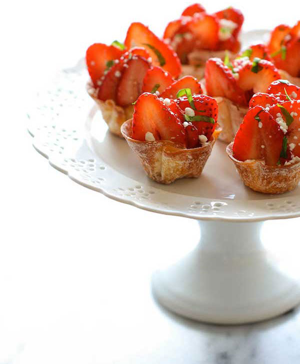 Strawberry Wonton Cups 1