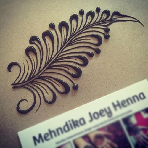 Simply beautiful feather design