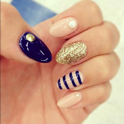 One nail with stripes