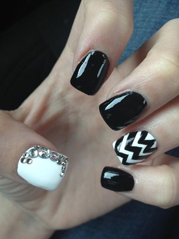 Black and white chevron nail art design