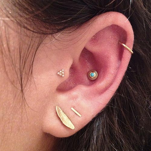 Simple and cute earrings 