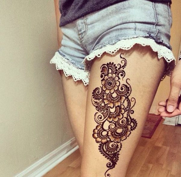 Thigh Henna Design