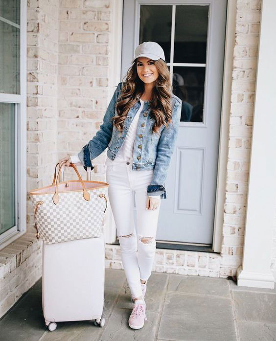 white jeans Cool airport style
