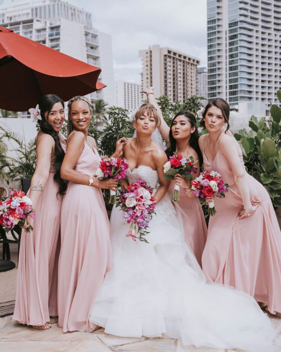 bridesmaids-photoshoot-ideas-13