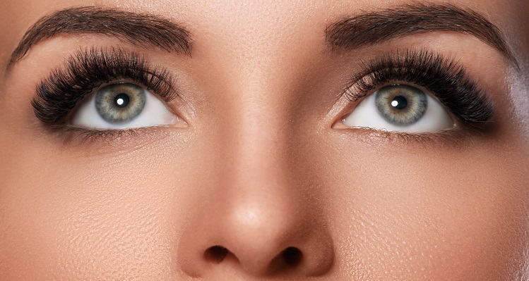 Define your eyes impressively with eyelash extensions