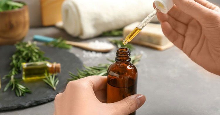 the benefits of using rosemary oil