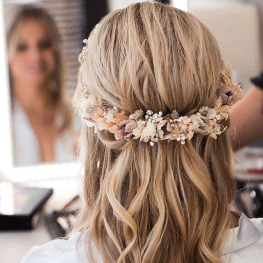 Twisted hair flower hairstyle