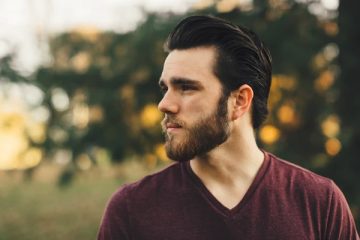 How To Take Care Of Hair Or Beard While You Are On A Tour