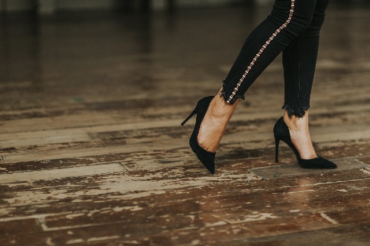 kitten heels