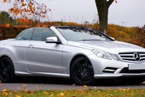 Best 7 Luxury Cars for Long-Distance Road Trips with Family