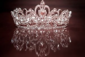 Know About Different Royal Jewelry Unparalleled Value