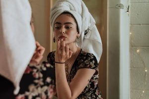 6 Beauty Habits that you Make Feel Good about yourself