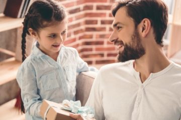 7 Rules Every Daughter Should Follow When Buying Her Dad A Gift