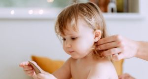 6 Home Remedies to Get Rid of Baby Dandruff