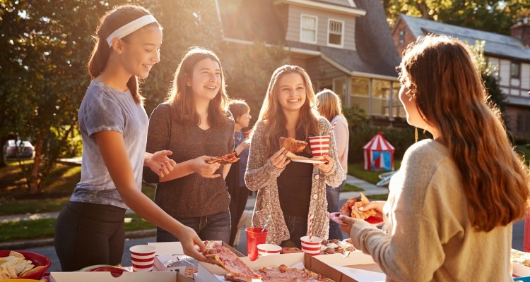 A Parent's Guide to Throwing the Ultimate Teen Birthday Party