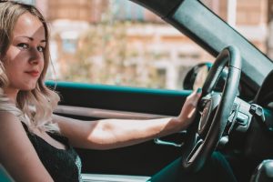 Five Essential Tips Every Savvy Modern Woman Must Know When Buying A New Car