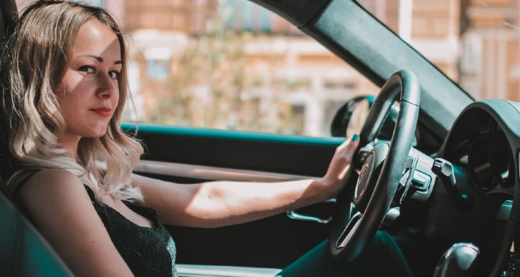 Five Essential Tips Every Savvy Modern Woman Must Know When Buying A New Car