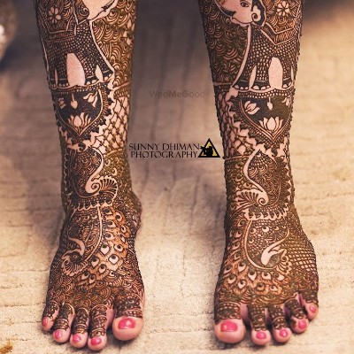 Elaborate Mehendi Designs