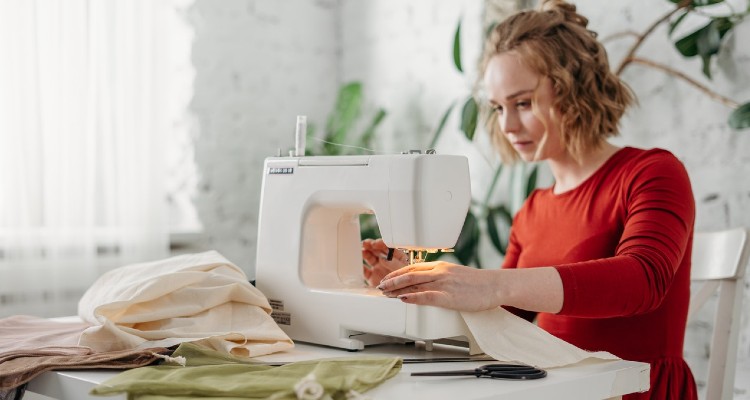 What Is A Heavy-Duty Sewing Machine and When Do You Need One?