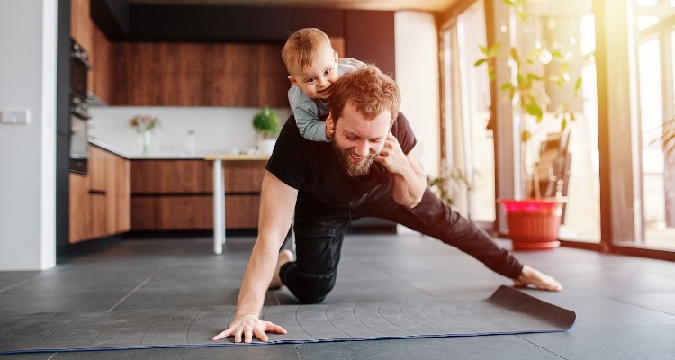 How to Fit Fitness Into the Hectic Schedule of Single Parenting