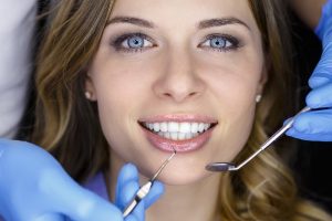 How to Maintain Bright and Healthy Teeth