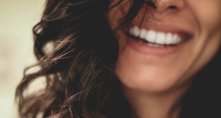 How Cosmetic Dentistry Can Put a Brand New Smile on Your Face