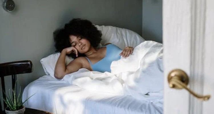 6 Tips on How to Improve Your Beauty Sleep