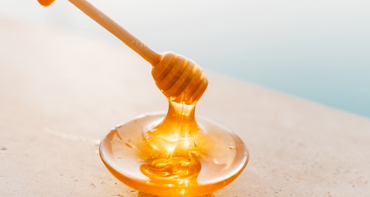 How to Satisfy Your Sweet Tooth with Honey