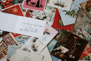 Occasions to Give Greeting Cards & Advantages of Buying Wholesale