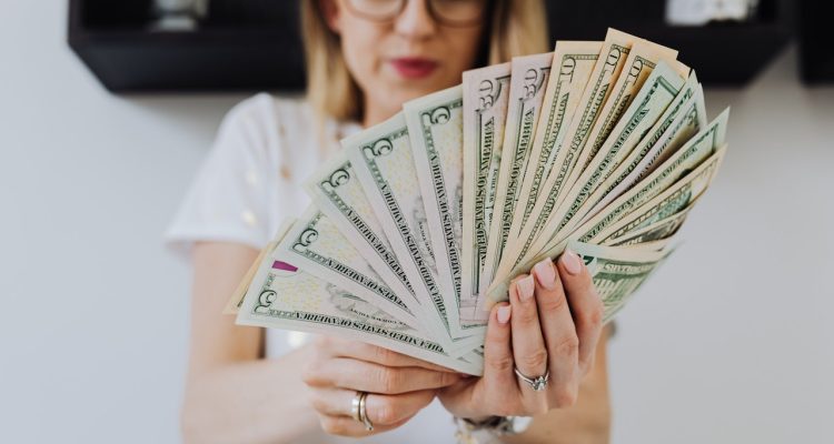 Money Habits You Need to Follow