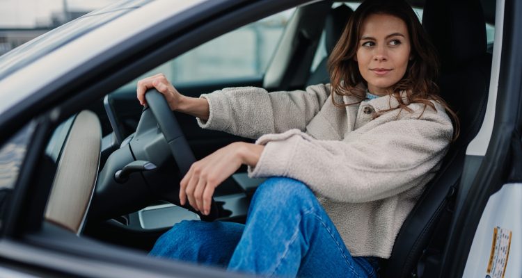 Want to Become a More Confident Female Driver? Here's How