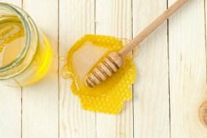Honey Care Brought to the Beauty Industry by Gisou