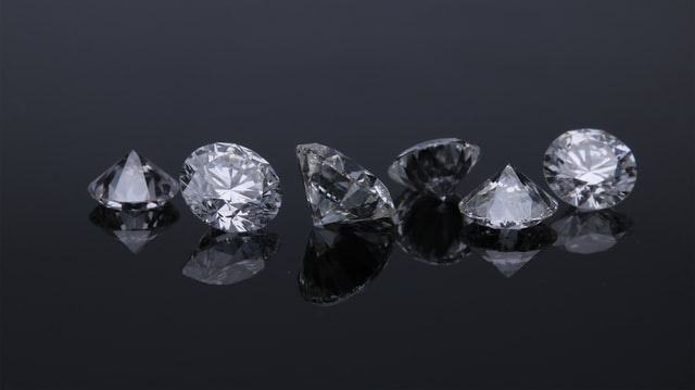 Can You Tell If a Diamond Is Real?